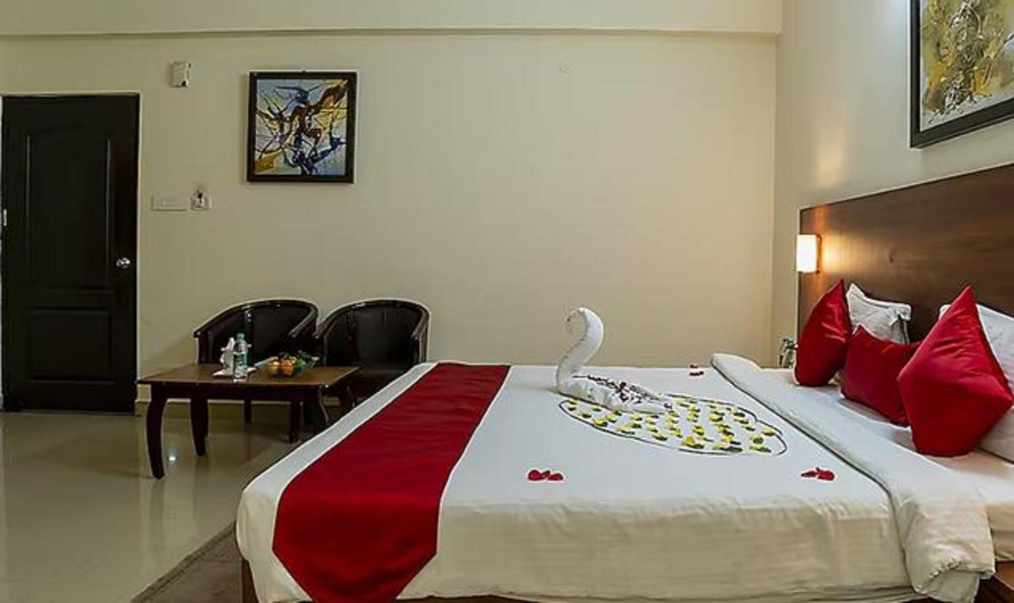 Fabhotel Prime Krrish Inn Hyderabad Exteriör bild